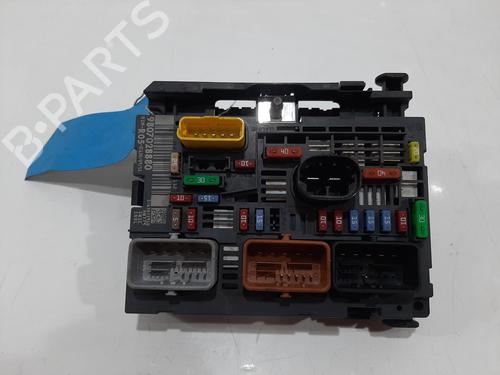 Used Fuse box Fuse box 36879452 36879452
