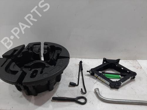 jack-kit-vw-polo-vi-aw1-bz1-ae1-2017-39614819 main image
