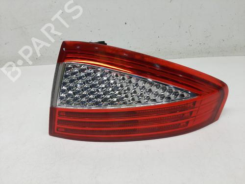 Used Right taillight FORD MONDEO IV (BA7) 2.0 TDCi (140 hp) 26835641