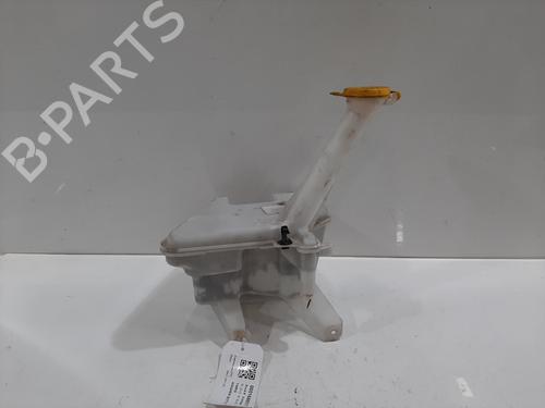 Used Windscreen washer tank Windscreen washer tank TOYOTA YARIS (_P13_) 1.5 Hybrid (NHP130_) (101 hp) 34038278 34038278