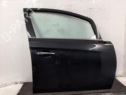 Used Right front door VAUXHALL CORSA Mk IV (E) (X15) 1.4 (90 hp) 31999766