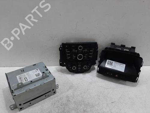 Used Radio VAUXHALL ASTRA Mk VI (J) (P10) 1.7 CDTi (110 hp) 30304466