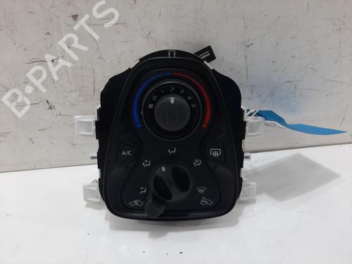 climate-control-toyota-aygo-_b4_-2014-37082363 main image