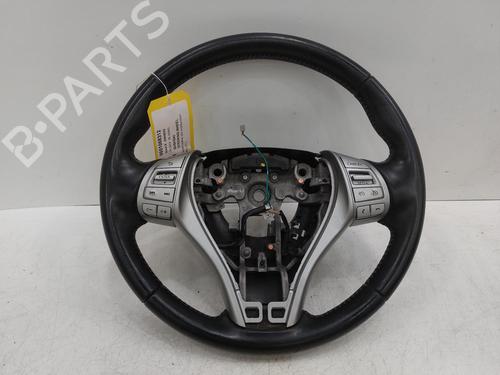 Used Steering wheel NISSAN QASHQAI II SUV (J11, J11_) 1.2 DIG-T (115 hp) 26826752