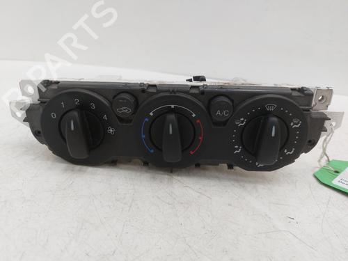 Used Climate control Climate control 26744228 26744228