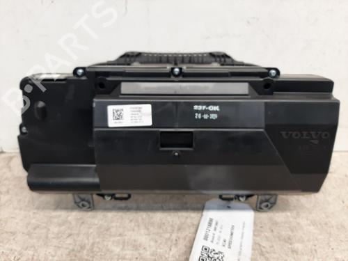 Instrument cluster VOLVO XC40 (536) D4 AWD | BP26765584C47 