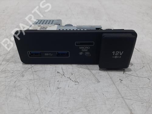 electronic-module-jaguar-i-pace-x590-2018-36697310 main image