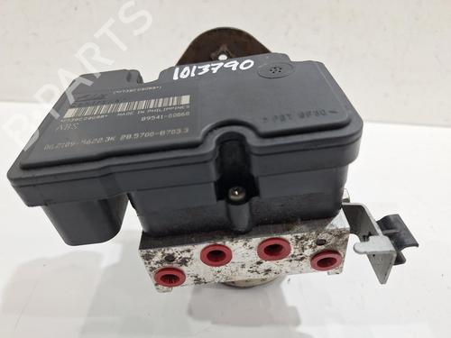 Used ABS pump TOYOTA YARIS (_P9_) 1.0 VVT-i (KSP90_, KSP90R) (69 hp) 26824669