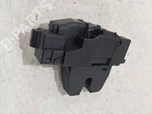 Used Tailgate lock VAUXHALL CORSA Mk V (F) 1.2 (75 hp) 32410038