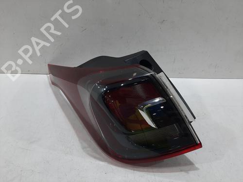 Used Left taillight VAUXHALL CROSSLAND X / CROSSLAND (P17) 1.2 (75) (110 hp) 30260261