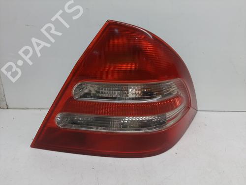 Used Right taillight MERCEDES-BENZ C-CLASS (W203) C 200 Kompressor (203.045) (163 hp) 26846847