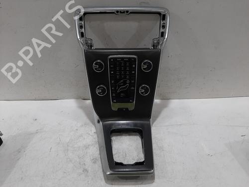 Electronic module VOLVO V40 Hatchback (525) D2 | BP32357115M83