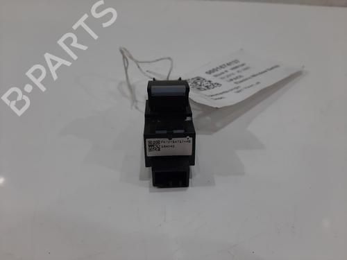 switch-jaguar-i-pace-x590-2018-33698992 main image