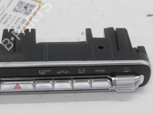 climate-control-mercedes-benz-a-class-w177-2018-30735348 main image