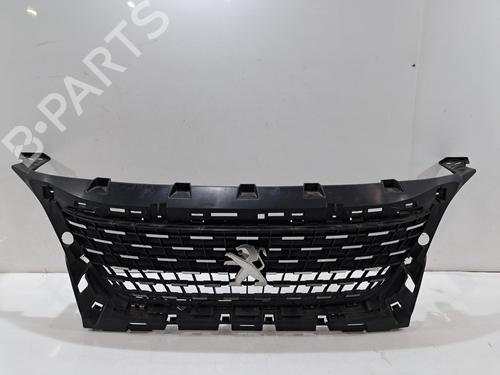 Used Grille PEUGEOT 3008 II SUV (MC_, MR_, MJ_, M4_) 1.2 THP/ PureTech 130 (MRHNSM, MRHNSU, MRHNSJ, MRHNYW,... (131 hp) 29266712