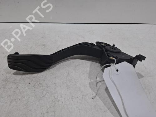 Used Pedal Pedal RENAULT CAPTUR II (HF_) E-TECH 145 (HFMU) (143 hp) 40267679 40267679