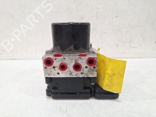 Used ABS pump VOLVO V40 Hatchback (525) T2 (122 hp) 29922788