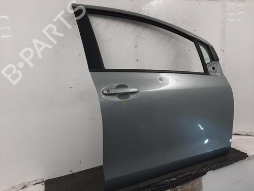 Used Right front door Right front door TOYOTA YARIS (_P9_) 1.33 VVT-i (NSP90_, NSP90R) (100 hp) 33318806 33318806