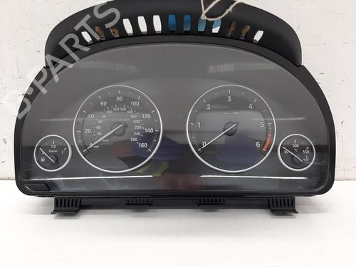 Used Instrument cluster BMW 5 (F10) 530 d (258 hp) 26754866