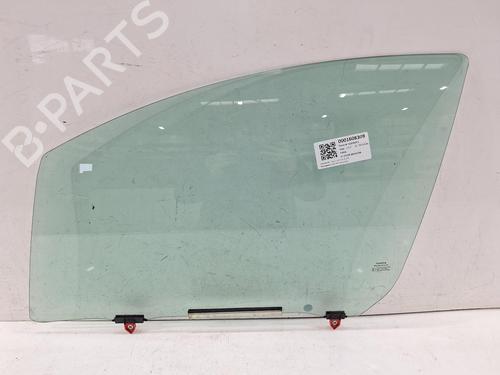 Dør rude ventre foran TOYOTA YARIS (_P13_) 1.3 (NSP130_, NSP130) (99 hp) 31812116