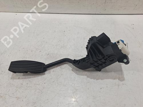 Pédale VAUXHALL CORSA Mk IV (E) (X15) 1.4 (75 hp) 31812716