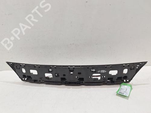 Used Tailgate handle VAUXHALL MERIVA Mk II (B) (S10) 1.4 (101 hp) 27155767