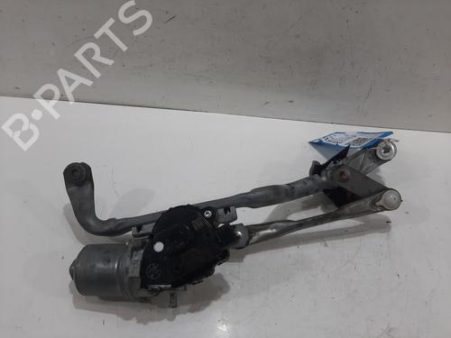 Used Front wiper motor TOYOTA YARIS (_P13_) 1.5 (NSP131_) (112 hp) 30756790