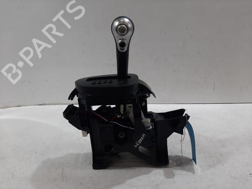 Used Gear lever NISSAN JUKE (F15) 1.6 (117 hp) 29472047