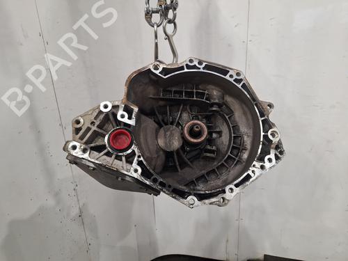 Used Gearbox VAUXHALL CORSA Mk IV (E) (X15) 1.4 (90 hp) 26744508