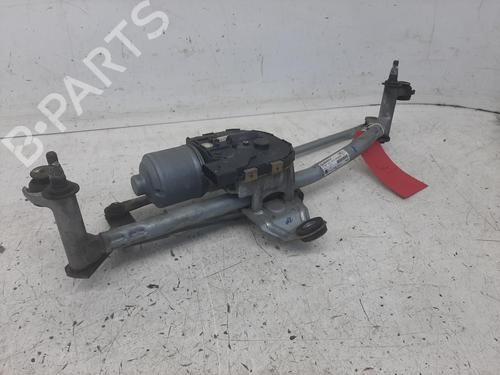Used Front wiper motor SKODA YETI (5L) 2.0 TDI (110 hp) 26837826