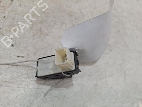 Switch CITROËN C4 CACTUS 1.5 BlueHDi 100 | BP32409239I30