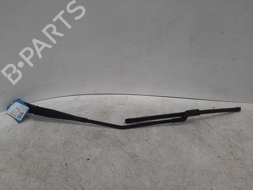 Used Front windshield wiper arm Front windshield wiper arm 26843602 26843602