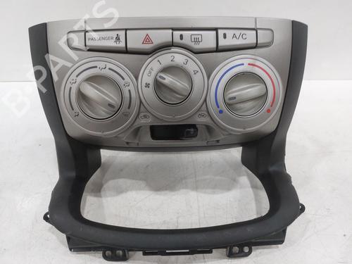 Used Climate control DAIHATSU SIRION (M3_) 1.3 (M301) (87 hp) 26797500