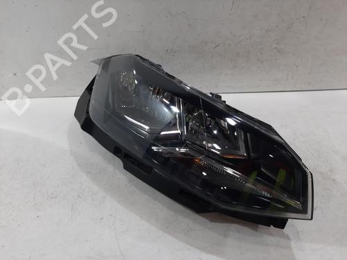 Used Right headlight Right headlight VW POLO VI (AW1, BZ1, AE1) 1.0 TSI (95 hp) 33698905 33698905