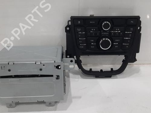 Używane Radio VAUXHALL CASCADA Convertible (W13) 1.6 (200 hp) 26856889