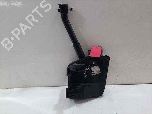 Used Windscreen washer tank Windscreen washer tank 38604420 38604420