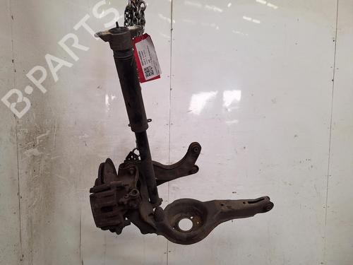 Venstre bagtil bærearm VOLVO V40 Hatchback (525) D2 (120 hp) 26837421