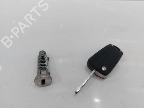 Clé de contact VAUXHALL CORSA Mk III (D) (S07) 1.3 CDTI (L08) (75 hp) 27563091