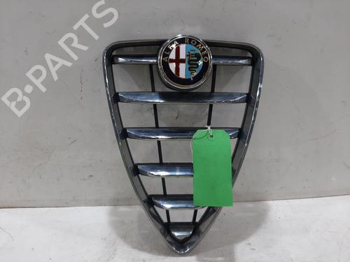 Used Grille ALFA ROMEO MITO (955_) 1.4 (955.AXB1B, 955.AXU1A) (78 hp) 30585274