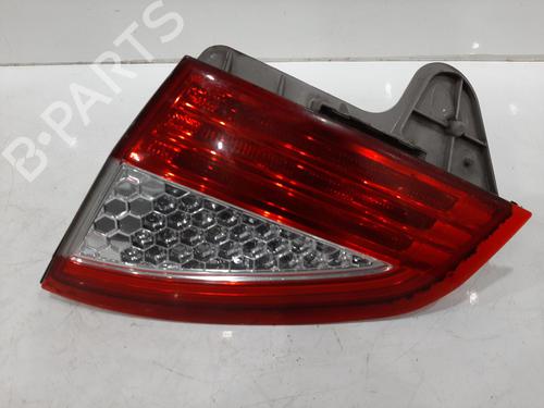 Used Right taillight FORD MONDEO IV (BA7) 2.0 TDCi (140 hp) 26747267