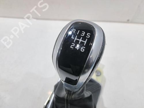 Gear lever VOLVO V40 Hatchback (525) D2 | BP31999363M90