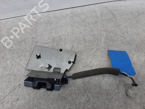 Used Tailgate lock FORD MONDEO III (B5Y) 1.8 16V (125 hp) 26807719