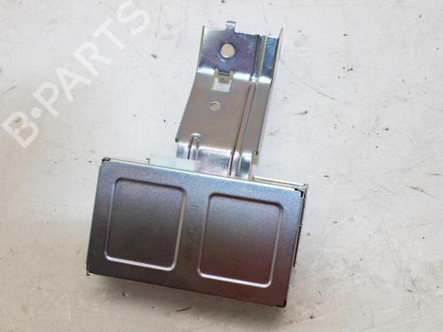 Used Control unit NISSAN LEAF (ZE0) Electric (109 hp) 26804677