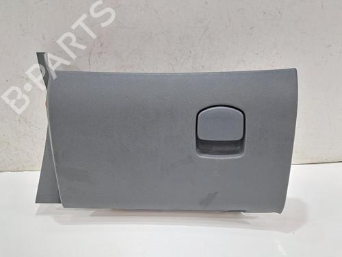 Used Glove box VAUXHALL CORSA Mk III (D) (S07) 1.0 i 12V (L08) (65 hp) 32976775