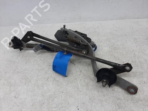 Used Front wiper motor TOYOTA AURIS (_E15_) 2.0 D-4D (ADE150_, ADE150R) (126 hp) 26824345