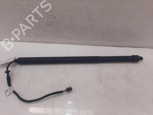 other-jaguar-i-pace-x590-2018-37218990 main image