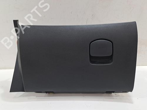 Used Glove box VAUXHALL CORSA Mk III (D) (S07) 1.2 i 16V (L08) (86 hp) 30722006