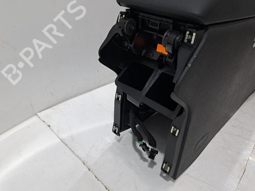 Middle console CITROËN C4 III (BA_, BB_, BC_) 1.2 PureTech 130 (BAHNSA, BAHNSB) | BP31927862I22