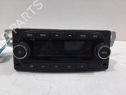 Used Radio VAUXHALL VIVA (C16) 1.0 (75 hp) 28448951