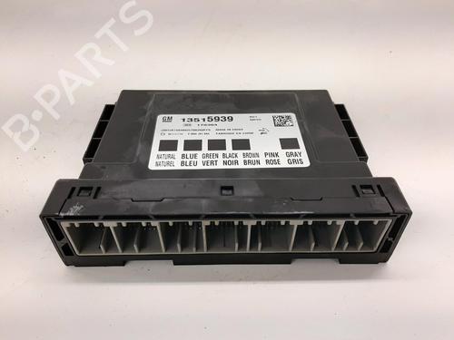 Used Control unit VAUXHALL CORSA Mk IV (E) (X15) 1.6 VXR (205 hp) 26841523